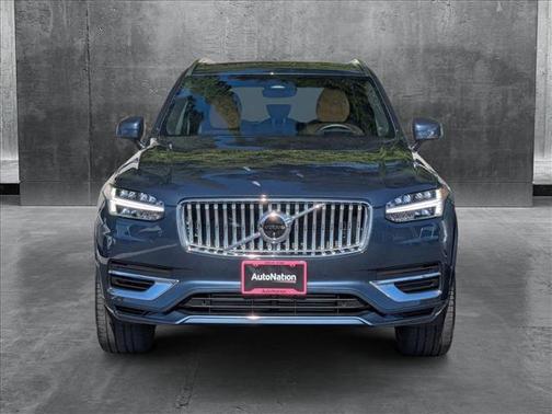 2025 Volvo XC90 Plug-In Hybrid T8 Ultra 7-Seater