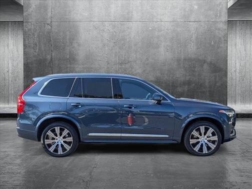 2025 Volvo XC90 Plug-In Hybrid T8 Ultra 7-Seater