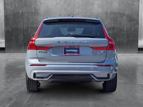 2025 Volvo XC60 B5 Ultra