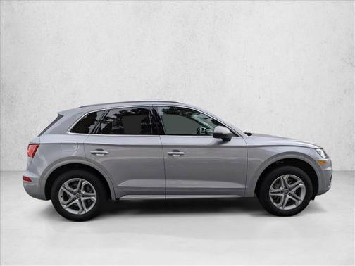 2018 Audi Q5 2.0T Premium Plus