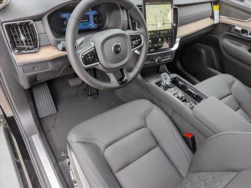 Onyx Black Metallic 2026 Volvo XC90 Core, B5 AWD Gas (mild hybrid), Gasoline, Bright, 7 Seats