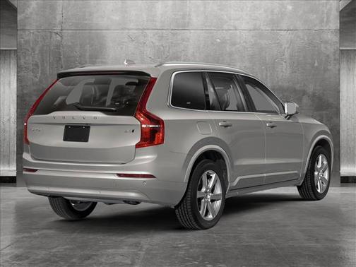2025 Volvo XC90 B5 Core