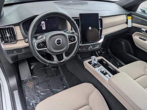 2026 Volvo XC90 B6 Plus 7-Seater