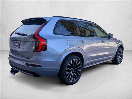 2026 Volvo XC90 Plug-In Hybrid T8 Ultra Dark Theme 7-Seater