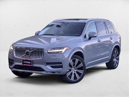2025 Volvo XC90 B6 Plus 7-Seater