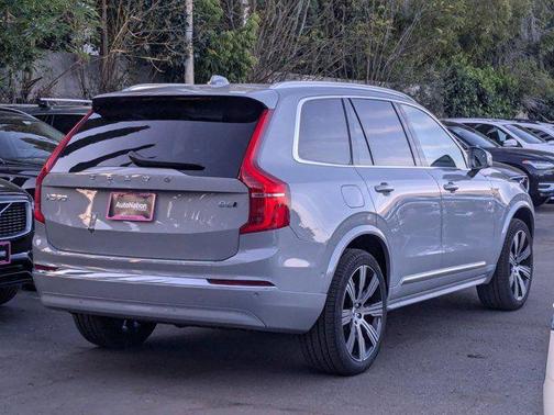 2025 Volvo XC90 B6 Plus 7-Seater