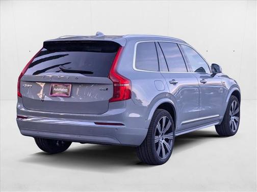 2025 Volvo XC90 B6 Plus 7-Seater