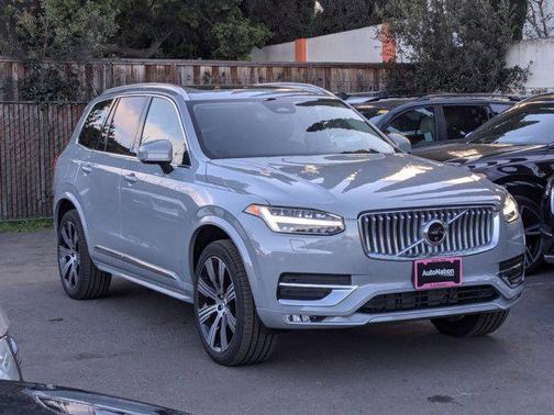 2025 Volvo XC90 B6 Plus 7-Seater