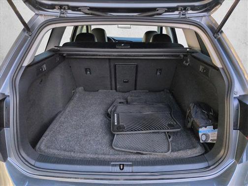 2017 Volkswagen Golf Alltrack TSI S