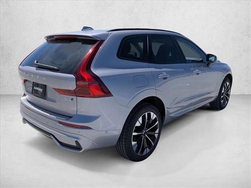 Aurora Silver 2026 Volvo XC60 B5 Plus