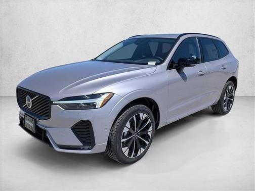 Aurora Silver 2026 Volvo XC60 B5 Plus