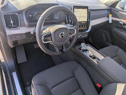 Denim Blue Metallic 2026 Volvo XC90 B5 Plus 7-Seater