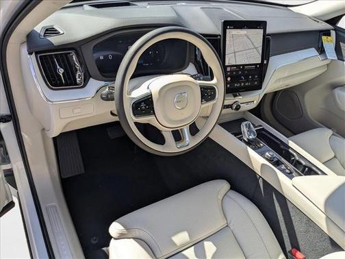 2026 Volvo XC60 B5 Ultra