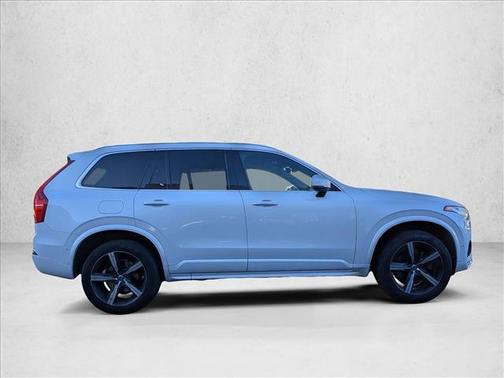 2019 Volvo XC90 T6 R-Design