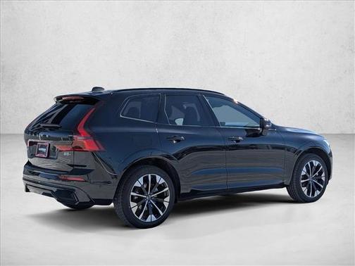 Onyx Black Metallic 2026 Volvo XC60 B5 Plus