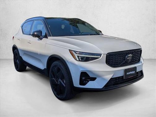 Crystal White 2026 Volvo XC40 Black Edition Ultra, B5 AWD Gas (mild hybrid)