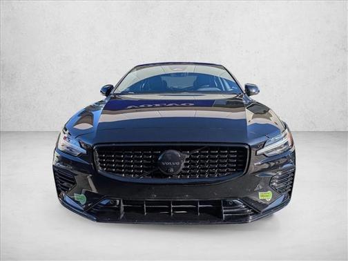 2023 Volvo S60 Recharge Plug-In Hybrid T8 Ultimate Black Edition