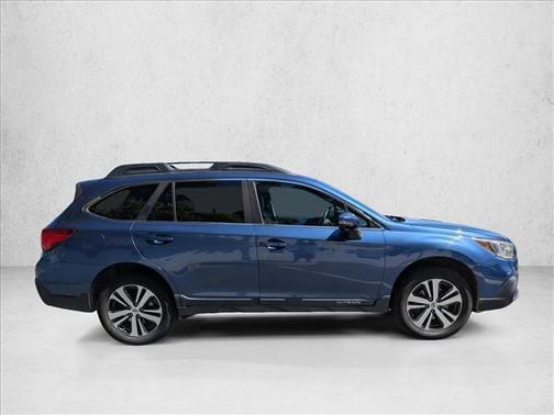 Abyss Blue Pearl 2019 Subaru Outback 3.6R Limited