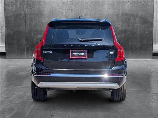 2022 Volvo XC90 Recharge Plug-In Hybrid T8 Inscription 6 Passenger