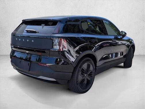 Onyx Black Metallic 2026 Volvo EX30 Cross Country Ultra, Twin Motor Performance, Fully electric