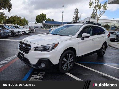 Crystal White Pearl 2018 Subaru Outback 2.5i Limited