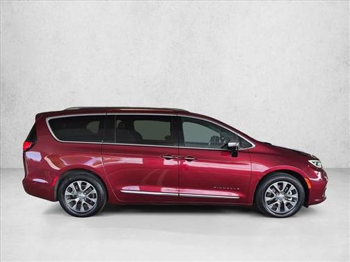 Velvet Red Pearlcoat 2023 Chrysler Pacifica L