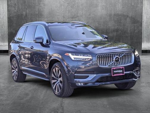 2023 Volvo XC90 B5 Plus