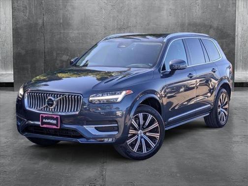 2023 Volvo XC90 B5 Plus