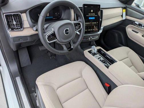 Crystal White Pearl 2026 Volvo XC90 Plus, B6 AWD Gas (mild hybrid), Gasoline, Bright, 7 Seats