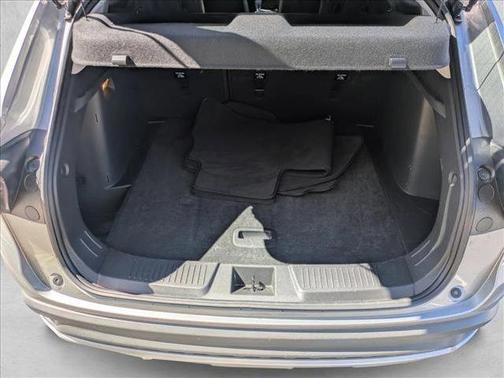 Sterling Gray Metallic 2025 Chevrolet Trax LT