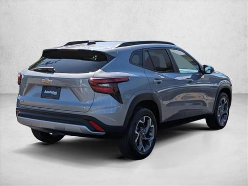 Sterling Gray Metallic 2025 Chevrolet Trax LT