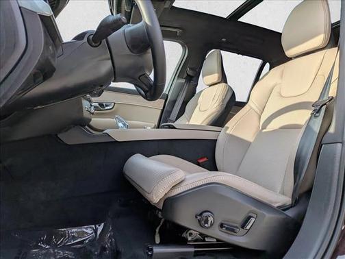 2026 Volvo XC90 B6 Ultra 6-Seater