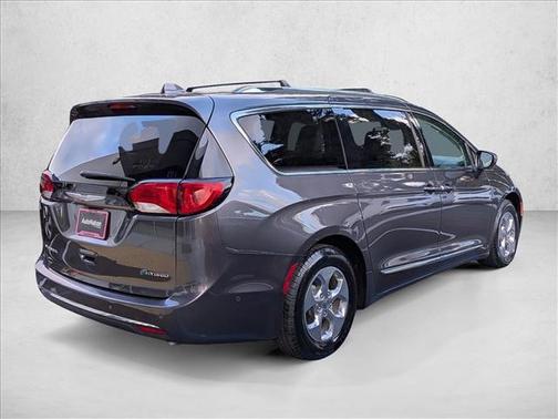 2018 Chrysler Pacifica Hybrid Limited