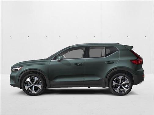 Forest Lake 2026 Volvo XC40 Core, B4 FWD Gas (mild hybrid), Dark