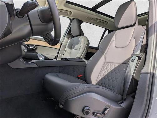 2026 Volvo XC90 B6 Plus 7-Seater