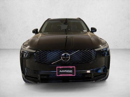 2026 Volvo XC90 B6 Ultra Dark Theme 7-Seater