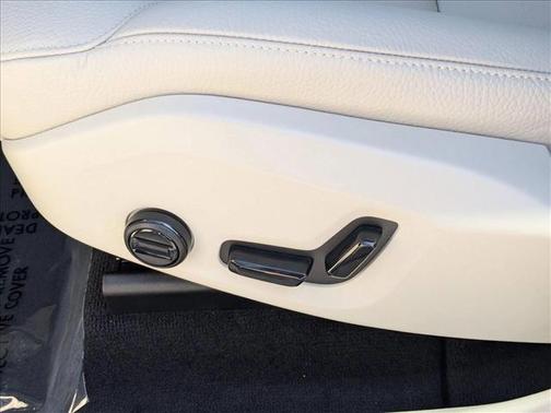 2025 Volvo XC60 B5 Core