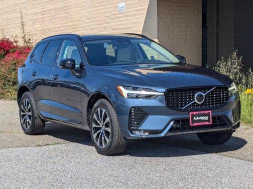 2025 Volvo XC60 B5 Core