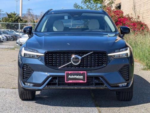 2025 Volvo XC60 B5 Core