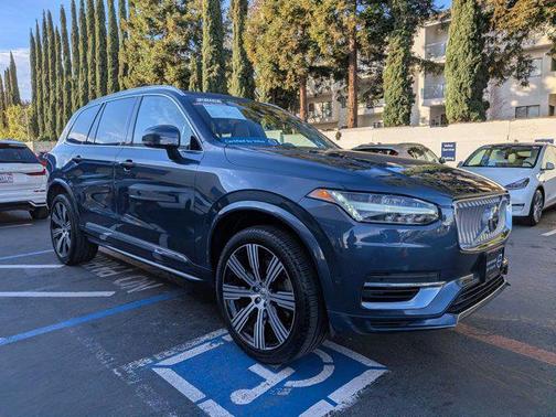 2023 Volvo XC90 Recharge Plug-In Hybrid T8 Plus Bright Theme 7-Seater