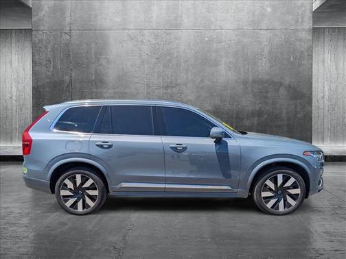 2023 Volvo XC90 Recharge Plug-In Hybrid T8 Ultimate 6-Seater