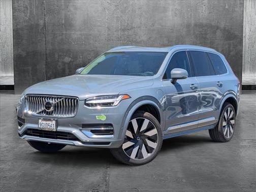2023 Volvo XC90 Recharge Plug-In Hybrid T8 Ultimate 6-Seater