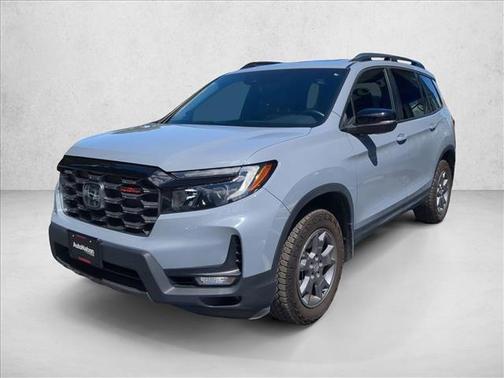 Lunar Silver Metallic 2025 Honda Passport AWD TrailSport