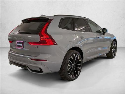 2026 Volvo XC60 B5 Ultra