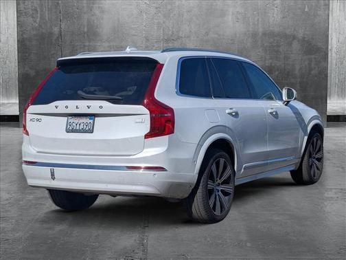 2023 Volvo XC90 Recharge Plug-In Hybrid T8 Ultimate 6-Seater