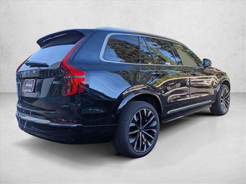 2026 Volvo XC90 B5 Plus 7-Seater