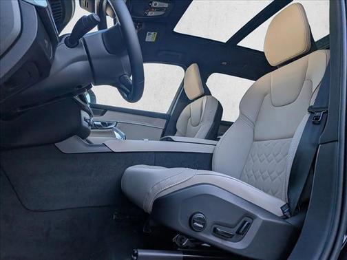 2026 Volvo XC90 B5 Plus 7-Seater
