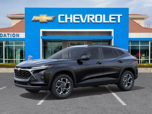 Mosaic Black Metallic 2026 Chevrolet Trax LT