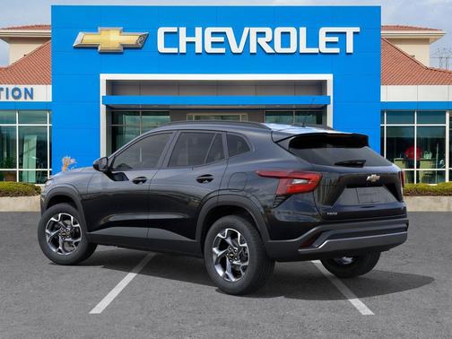 Mosaic Black Metallic 2026 Chevrolet Trax LT
