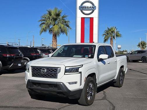2024 Nissan Frontier SL